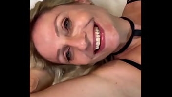 O flávio me gravou dando pra um pica de 26 cm ele não gostou muito mas por mim podia repetir gostei de fazer ele d