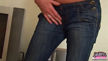 Tight blue jeans and sexy panties videos
