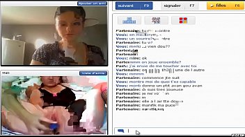 Gorgeous british camwhore fingering butt