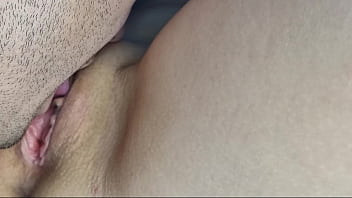 I licked the pussy of the beauty of the neighbor and brought her to orgasm cunnilingus close up