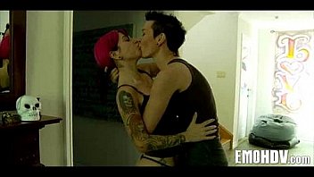 Goth Lesbians 041 thumbnail