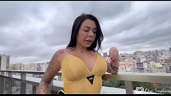 Dei muito minha bucetinha para o pauzudo que conheci no meu prédio