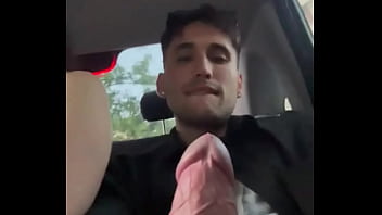 A blow job in the taxi britneydutchx18