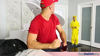 When your cosplay and gaming addiction goes too far