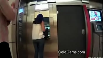 Pretty turkish beauty nice face and ass likes cam