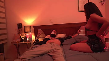 Creando contenido fetichista en una master class de sexo