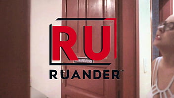 Se arrumou toda pra sair "sozinha" mas quem comeu o cuzinho fui eu