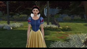 Rachel zegler puts her mouth to good use