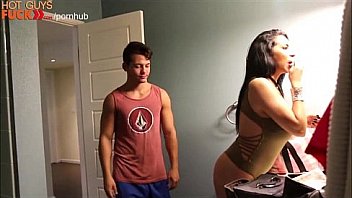 Milf Takes Advantage Of Y With Big Cock Quintal Das Amadoras thumbnail