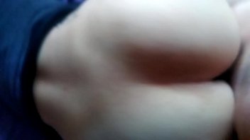 Working that plump pussy