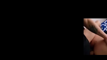 Viendo porno de dragon ball para que se caliente mi m