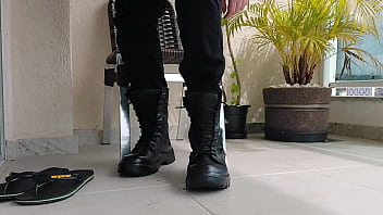 Colocando Minha Bota De Trabalho thumbnail