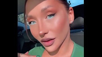 Look Soon Bby #trans #tgirl #loyalfans #myclub #boobs #tits #cleveage #blueyes #dress #green #makeup thumbnail