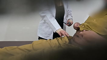 Lorry driver dick jerked in clinic