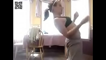 Gatinha gostosa dançando youtube