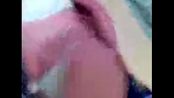 Ella no quiere que la graben y la graban en pleno acto Ella no quiere que la graben y la graban en pleno acto