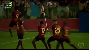 Botando na galeguinha