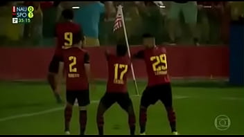 Botando na galeguinha