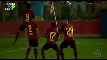 Botando na galeguinha