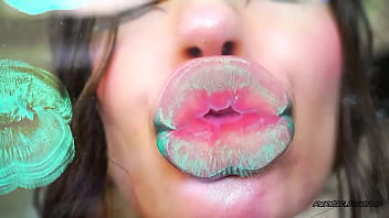 Sensual glossy minty kiss