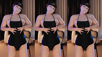 这身材真挺震撼的 丁字蕾丝露内 诱惑开腿舞蹈