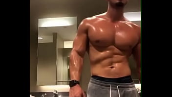 Tesão De Homem Peitudo Do Insta thumbnail