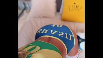 Voici pour ce jour de chaudes photos et vidéos pour encourager le brésil et te