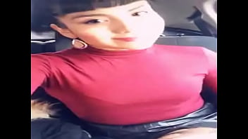 Penny lob 3 mostrando su trabajo y su cuerpo