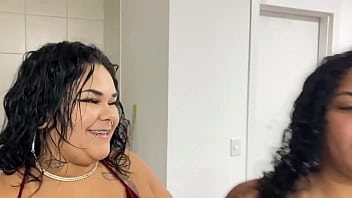 Fudendo duas putinhas como se fosse meu sogro