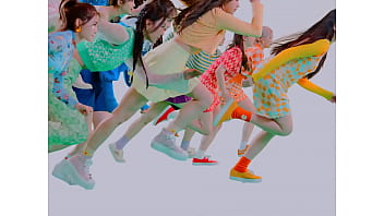 Mv loona japanese debut