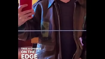 Let me take you back from the 80’s #leather #gayleather #leathergay #avirex #vintage #meninleather #leatherman #leath