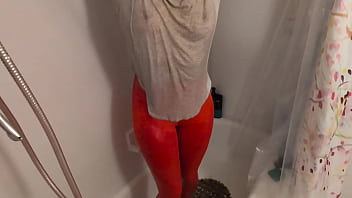 Girl pees herself and wants to be peed on Girl pees herself and wants to be peed on
