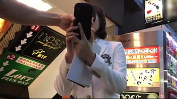 街で見かけた地下アイドル　大学とアイドルを良質するために涙ながらの出演