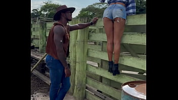 Negão Bbc Caseiro Fode Casada Patroa Hotwife Na Fazenda Gato Preto Rei Dos Casais Cucloud Hotwife Video Completo Xvideored Ou Sheer Link No Banner Do Perfil Subscreva Se No Perfil thumbnail