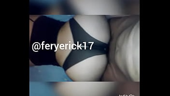 Mi esposa en 4 ese es nuestro twitter somos pareja swinger