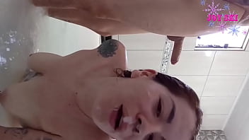 O macho da minha amiga tem um pau enorme não resisti