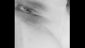 Housewife brings herself to orgasm