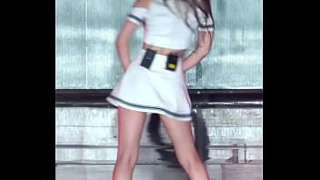 Canadian kpop idol hot dance