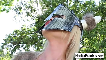 Blonde babe bangs her friend