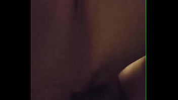 Sophie petite con body blanco y tanguita viene por otro masaje de matriz