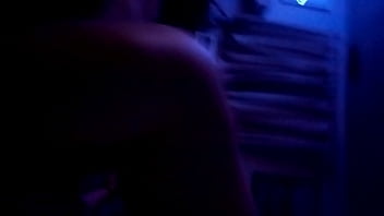 Girlfriend knows how to ride dick