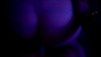 Girlfriend knows how to ride dick