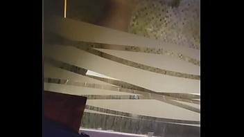 Una nueva víctima se lava bien ese culito para prestarmelo