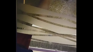 Una nueva víctima se lava bien ese culito para prestarmelo