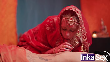 Chudai joven hindú disfruta y usa su pene como ofrenda para invocar a un sucubo hindú