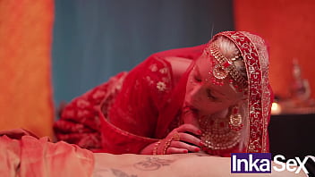 Chudai joven hindú disfruta y usa su pene como ofrenda para invocar a un sucubo hindú