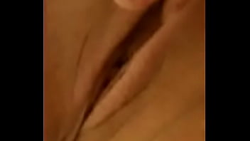 Secretlyslutty loves to touch hercunt