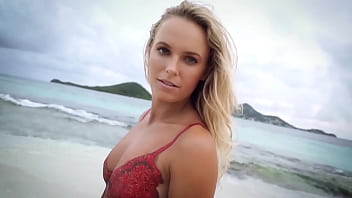 Beautiful Women Number 1 Wozniacki thumbnail