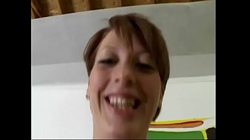 Randy cock sucking babe takes dick juice all over her ass on the couch