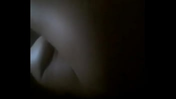 Novinha safada na siririca